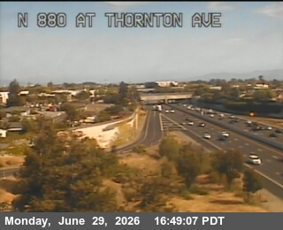 TVA65 -- I-880 : AT THORNTON AV LOOP OR