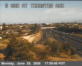 TVA65 -- I-880 : AT THORNTON AV LOOP OR